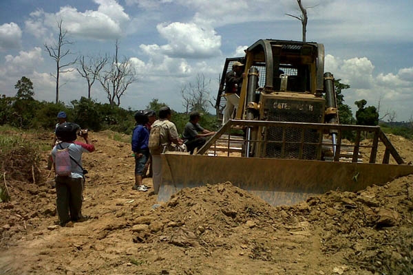  Akibat Konflik Lahan, Warga Muara Tae Gelar Ritual Sumpah Adat melalui Penggalangan Donasi Dana