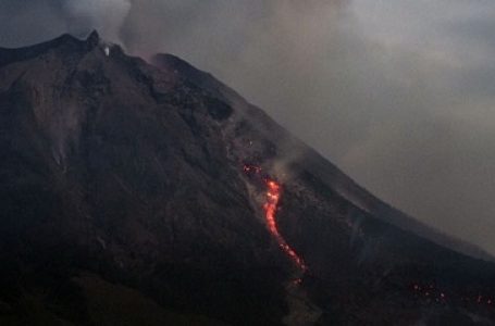 Gunung Sinabung Kembali Meledak, Warga Diimbau Untuk Tidak Panik