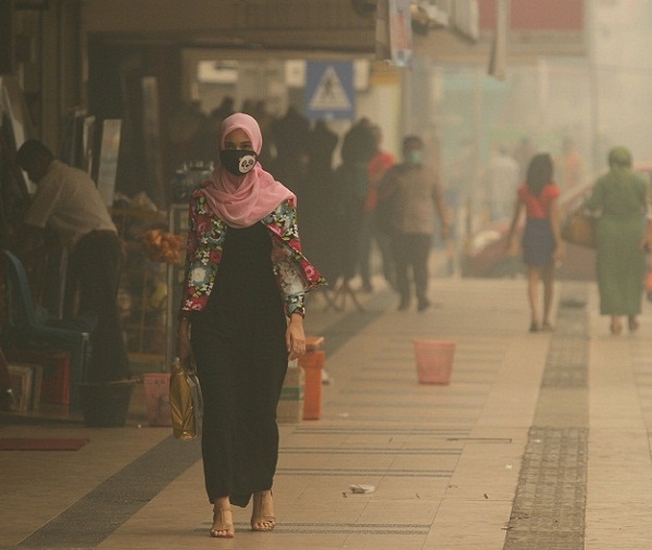  Indonesia Sesak Tercekik Asap