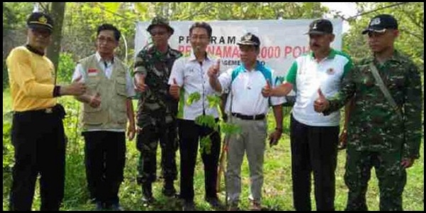  Pemkab Kediri bersama Koramil 23/Kunjang Selenggarakan Penghijauan Desa
