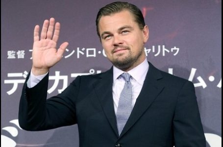 Actor Leonardo Dicaprio saat ingin melakukan konferensi pers di Jepang (Gambar: Detik.com)