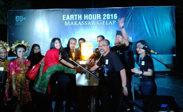  Earth Hour Makassar: ‘’Community Night: Celebes, Shine a Light On Reforest Action”
